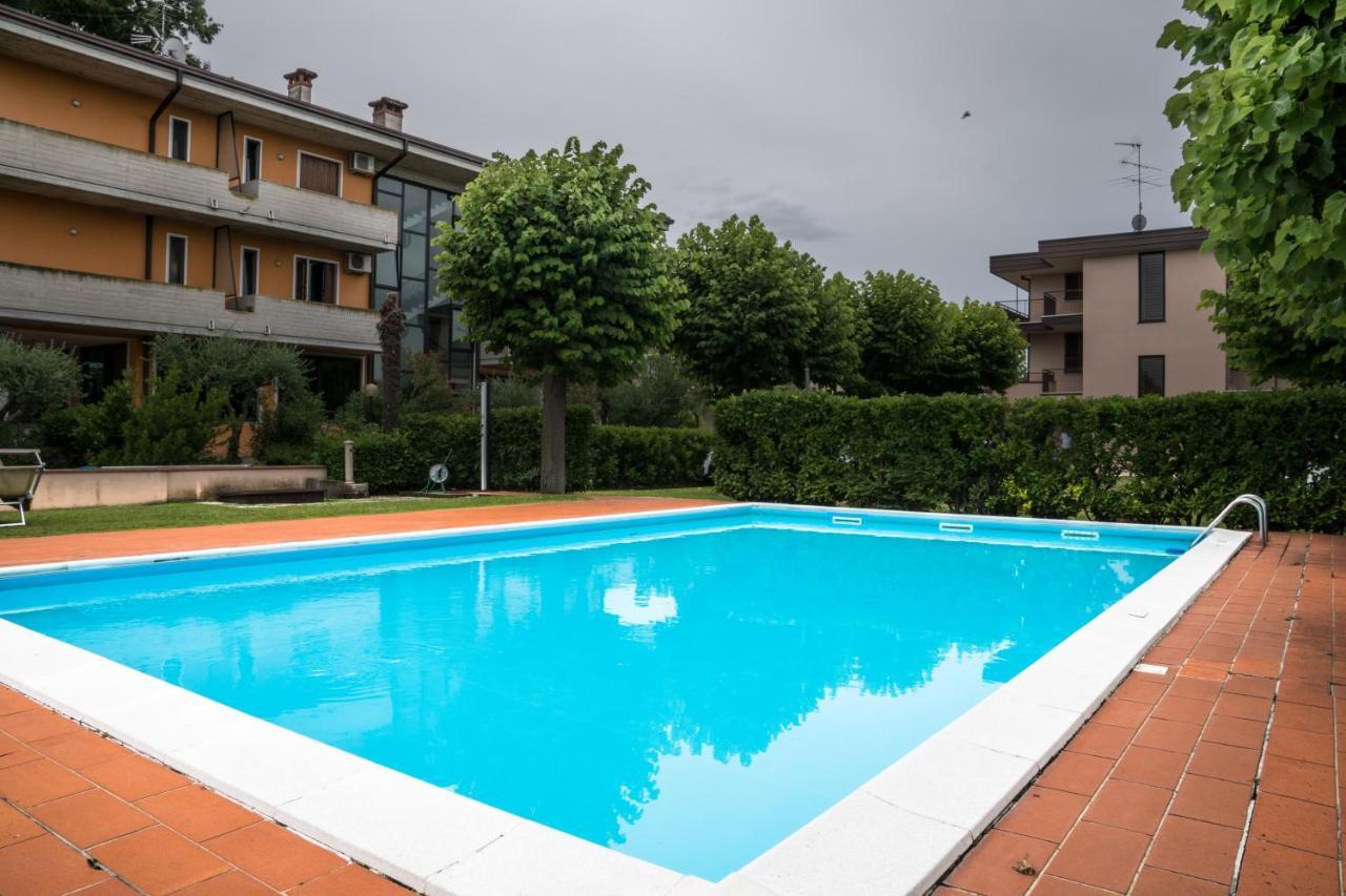 Laguna Verde Sirmione Exterior photo